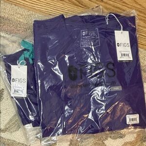 Figs Deep Purple Scrub Set